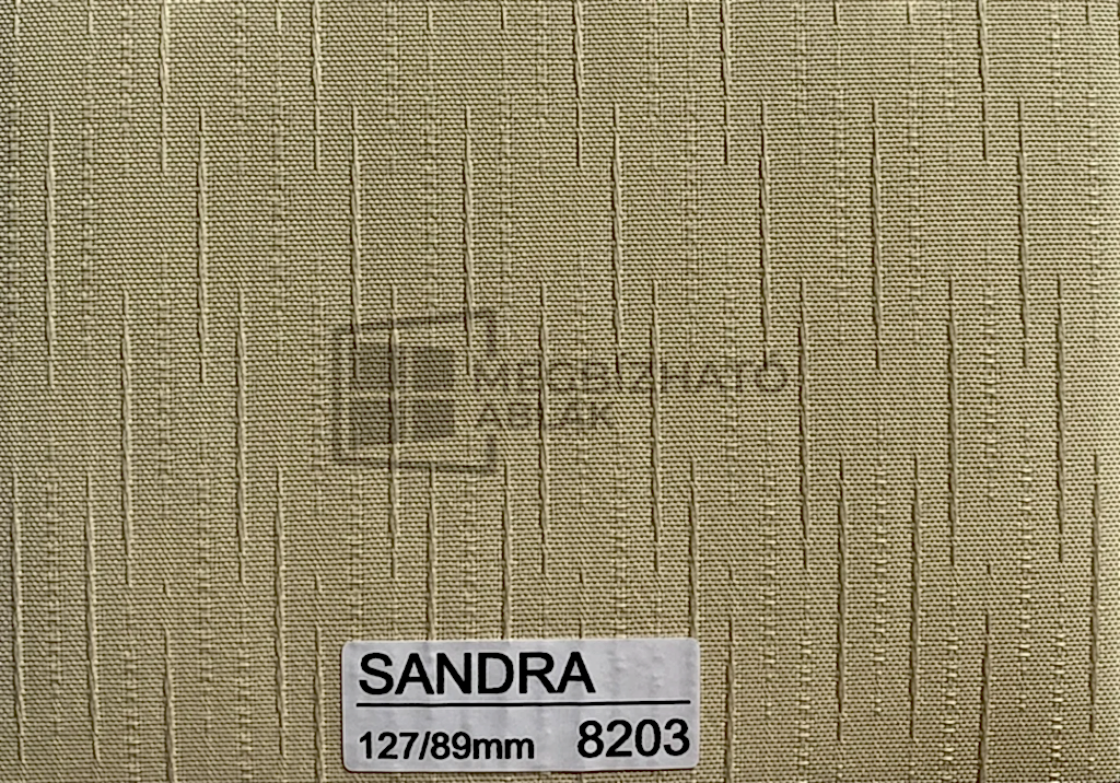 Sandra 8203