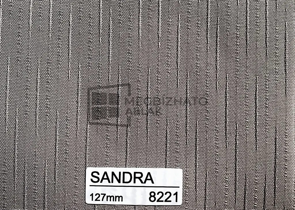 Sandra 8221